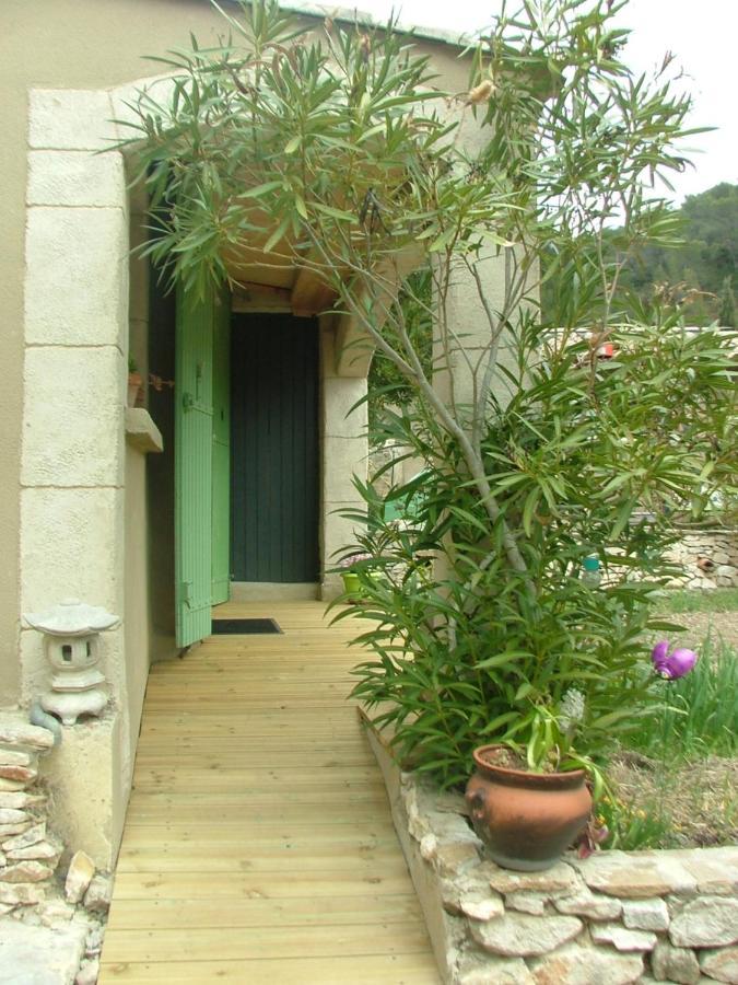 Le Frangipanier Hotell Le Barroux Eksteriør bilde