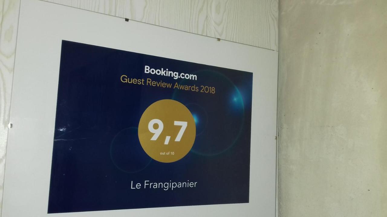 Le Frangipanier Hotell Le Barroux Eksteriør bilde